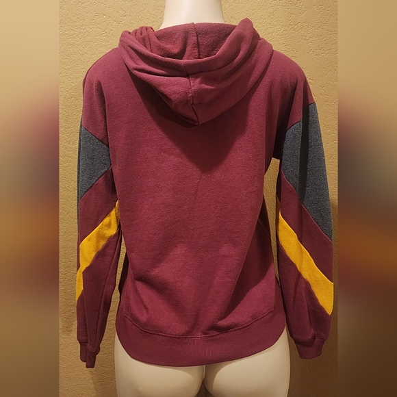 Harry Potter Gryffindor Chevron Sleeve Women's Hoodie Sweater sz S nwot. CLBBR - Picture 4 of 4